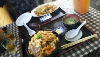 Yī Běn Sōng Shí Táng food