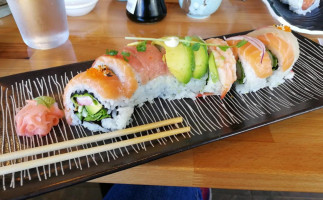 Sushi n Co. food
