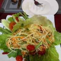 ทรีท๊อป ท็อป เรสเตอรองท์ แอนด์ บาร์ food