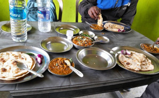 Trimurti Dhaba food