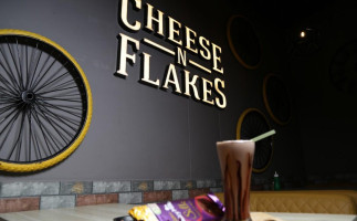 Cheese-n-flakes food