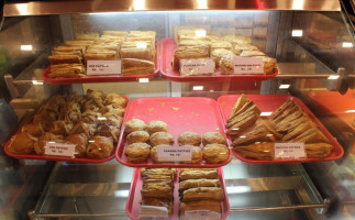 Pastry Palace food