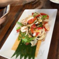 ร้านอาหาร แม่สมจิตร food