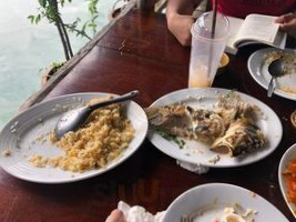 Salak Phet Seafood Resort food