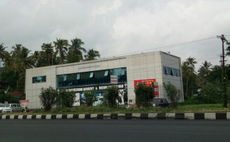 Aanandha Bhavan outside