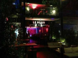 Le Klub Lounge inside