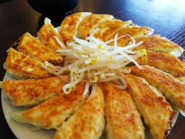 Shí Sōng Jiǎo Zi Běn Diàn food