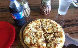 Tasty Pizza Paradise "cafe ' ' food