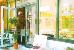 ブラウンシュガー Vegan Cafe Sweets outside