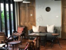 Da Cafe' At Baan Ongkharak inside