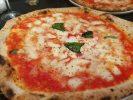 L'antica Pizzeria Da Michele food