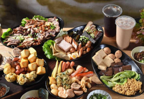 Tǒng Yī Tiān Xià Lǔ Wèi Dà Shùn Diàn food