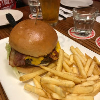 Tgi Fridays Xīng Qī Wǔ Cān Tīng Zhōng Lì Diàn food