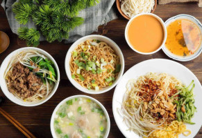 Kè Zhì Miàn Guǎn food