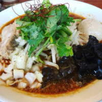 Miàn Wū ài Xīn Hé Dù Běn Diàn food