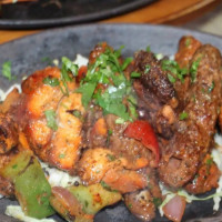 Fanoos Indian Cuisine food