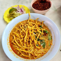 Khao Soi Lung Prakit Kad Kom food