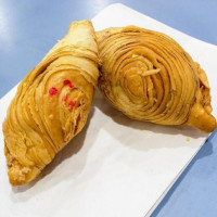 J2 Famous Crispy Curry Puff inside