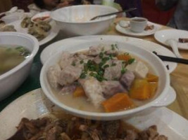 Zhōng Lǚ Jiǔ Jiā food