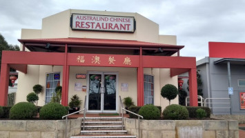 Australind Chinese outside