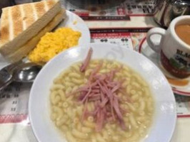 Huá Xīng Bīng Shì food