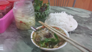 Bún Chả Tân Sơn food