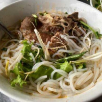 Quán Cẩm Bún Bò Huế food