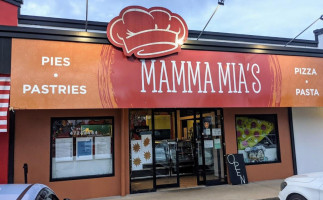 Mamma Mia’s Pies, Pastries, Pizza Pasta outside