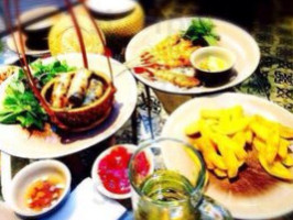 Cau Go Vietnamese Cuisine food