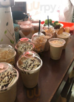 Pum's Coffee food