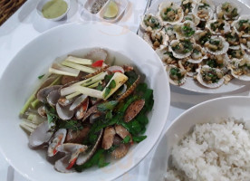 Nhà Hàng Đại Dương food