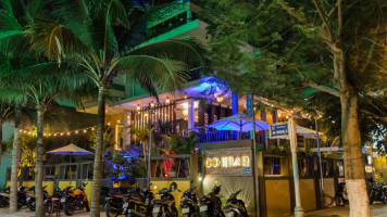 Cohibar Da Nang outside