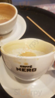 ‪caffe Nero‬ food