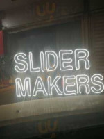 ‪slider Makers‬ food