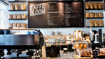 ‪kaffe Bloom‬ food