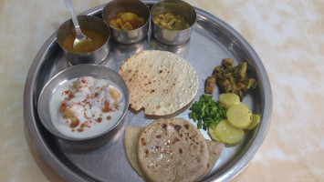 Shree Vallabha Dining Hall (a.c. Hall) food