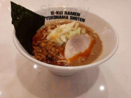 Ie-kei Ramen Yokohama Shoten food