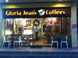 Gloria Jean's Coffees inside