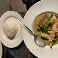 Thai-phoon food