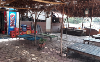 Mohan Dhaba outside