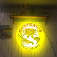 Gusteau's Crab Hauz inside