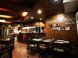 San Miguel Plaza food