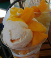 Mango Cafe food