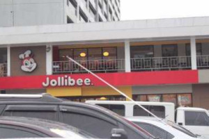 Jollibee Shell Magallanes outside