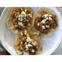 Tacos Chingones food