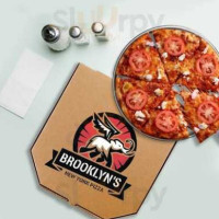 Brooklyn's New York Pizza food