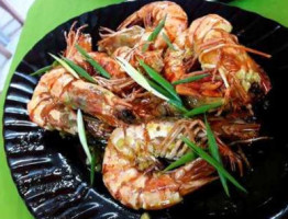 Kusina Seafoods Bar Restaurant food