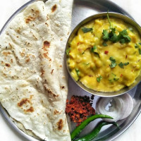 Kokan Kanya Family food