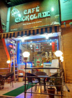 Cafe Chokolade outside