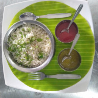 Sree Thulasi Delicious Veg Treat food